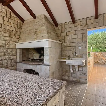 Villa Traditional Dalmatian Stone House By The Sea Okrug Gornji