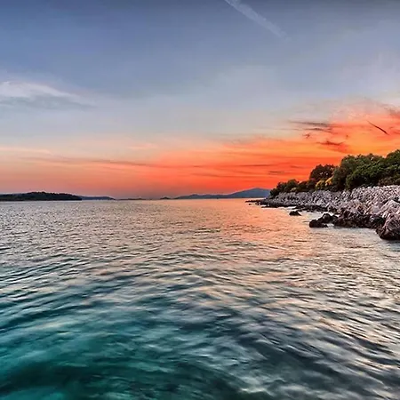 Traditional Dalmatian Stone House By The Sea Villa *